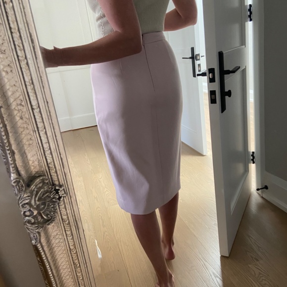BCBG pencil skirt - dusty rose colour - size 06 - worn once - Picture 2 of 3